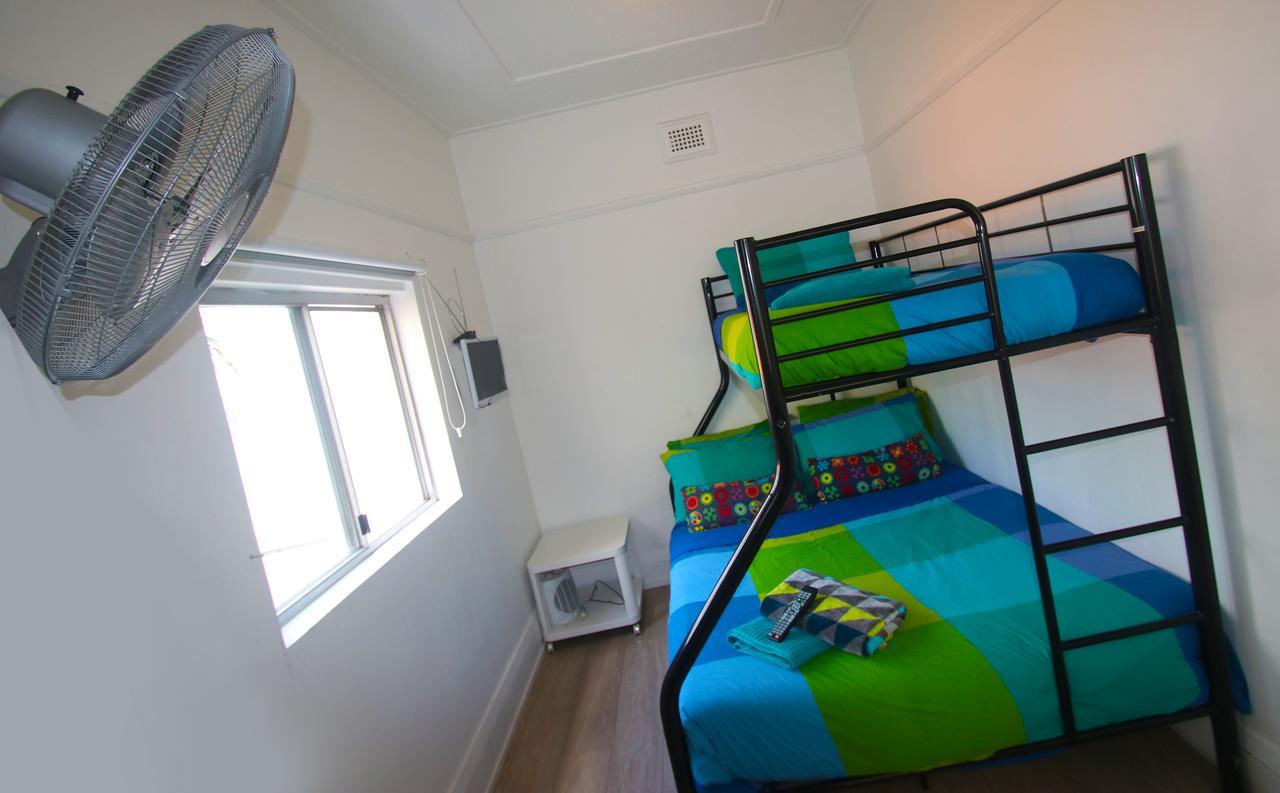 Zing Backpackers Hostel Sydney Exterior photo